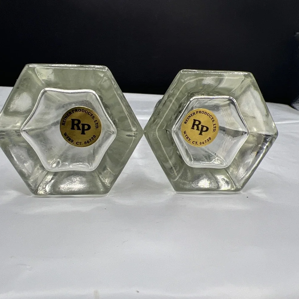 Vintage Reiner Products Clear Glass Salt and Pepper Shakers 4.5 Inch Set